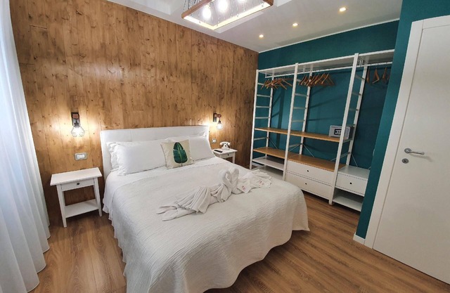 three-room flat with private balcony