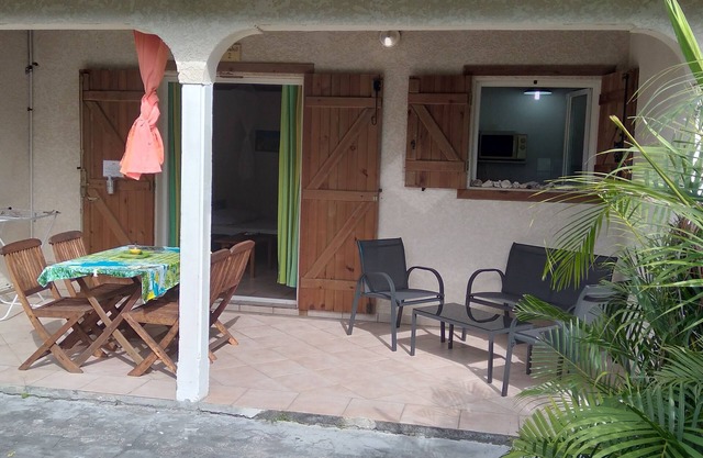 Ti-Soleil Studio Mezzanine 2-4 People 400m From The Beach