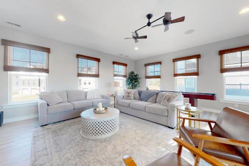 Tidal Walk - 28 Tibbetts Point Way