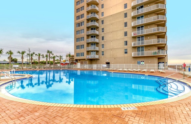 Tidewater Beach Resort