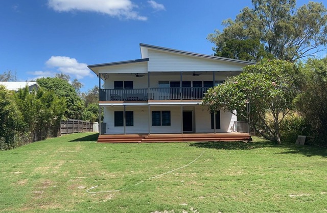 Time & Tide - Close to beach-7 beds-2 baths-Sleeps 16-WiFi-2 Smart TVs