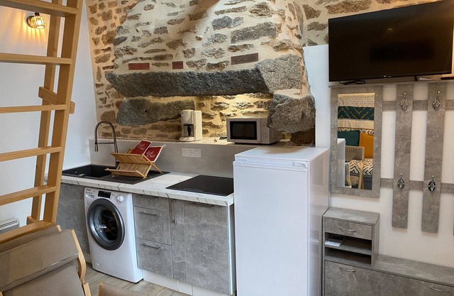 Tiny breiz in the countryside, 20 mn baie de st brieuc, 5mn quintin, 1h ploumanach
