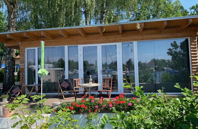 Tiny House oder Ferienwohnung auf der Sunset Marina