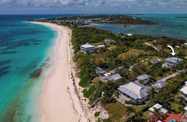 Tipowin Beachfront, Dock with Ocean & Bay Views