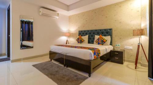 Tipsyy Inn Suites 007