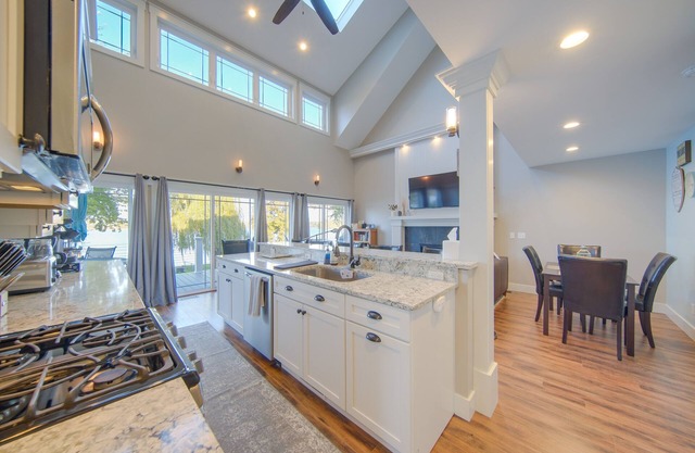 Tipton Home w/Private Lakefront & Fire Pits!