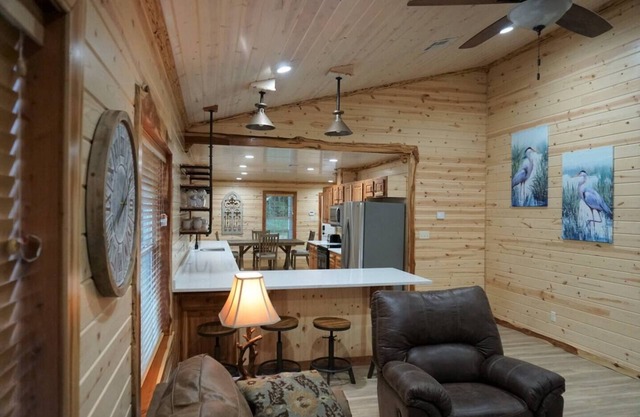 Toledo Queen Lakefront Custom 4 BR Home, Boathouse, Boat Ramp & Beautiful Views.