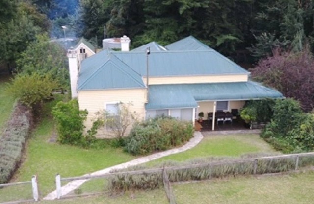 Tolka - a Traditional Farm Cottage near River