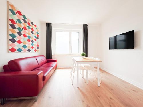 Tolstov Apartments - 3 Room Apartments - Kitchen - Balcony - 5 min to Messe DUS