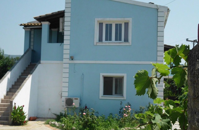 Tom's house 2 between Paleoksatritsa, Dassia, Ipsos!