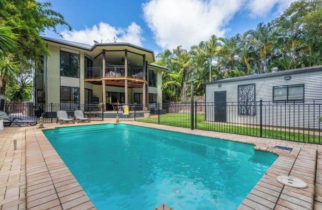 Toogoom Beach Vibes. Absolute Beachfront Home with pool! 4BR