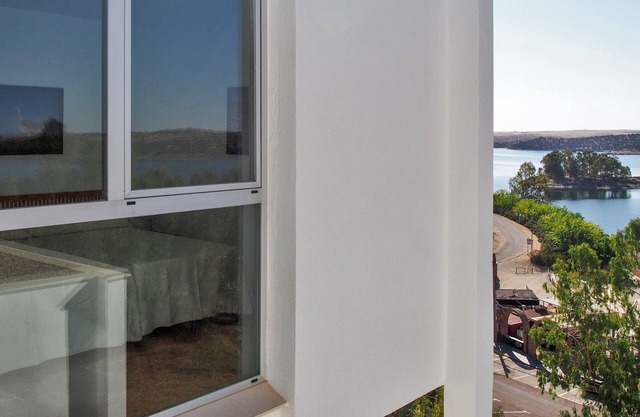 Tourist apartments Embalse de Orellana