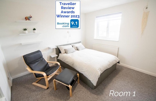 Town House Chantry - With Self Check In and Free Parking - Rooms at ipswichdigs