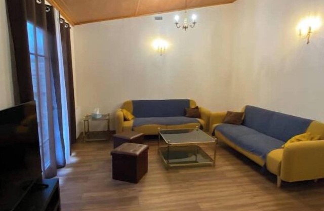 Très Belle Maison Neuve F2 Avec Grand Jardin