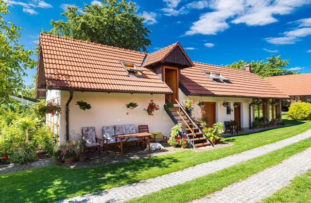 Tradiční český dům s ložnicemi v podkroví