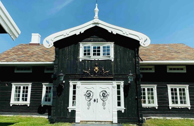 Traditional timber farm with Sauna & Wi-Fi