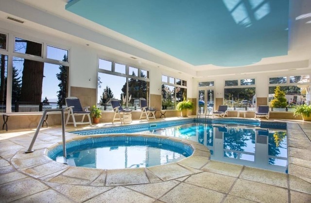 Tranquil Room & Setting: Lake-View Retreat with Game Room and Pool Table