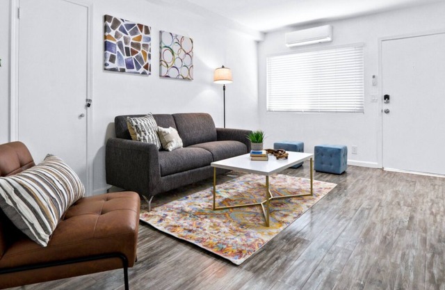 Tranquil 2BR Unit + Parking + Near DTLA #TravelSGV