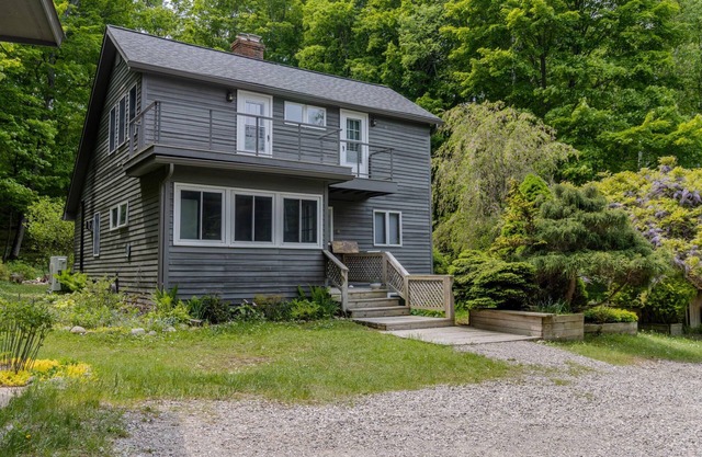 Tranquil Getaway Near Sleeping Bear Dunes – Relax & Recharge in Empire, MI