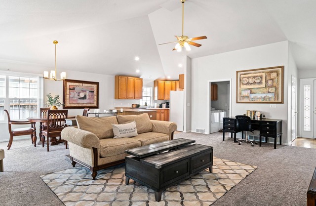 Tranquil Home on the Cheyenne Greenway!