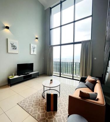 Tranquil Homes at i-City - WiFi TV Box & 1 Carpark