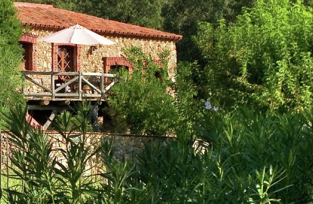 Tranquil Riverside Retreat