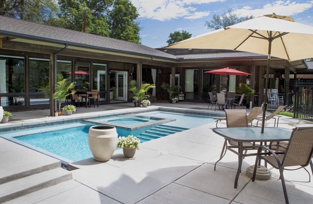 TRAVELING FOR WORK POOL HOUSE w/heated pool and 2 hot tubs.