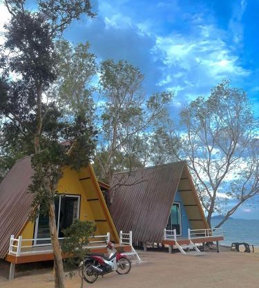 Tree Beach Resort