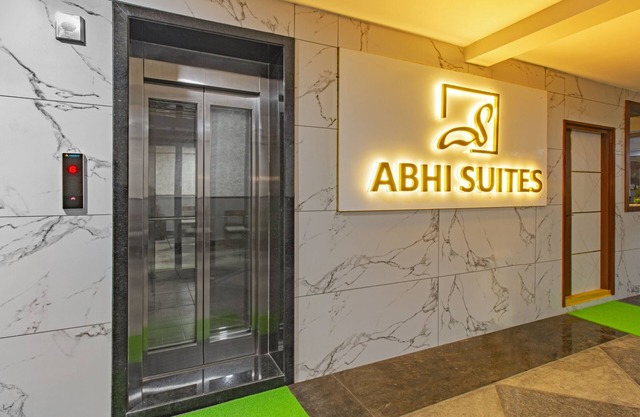 Treebo Abhi Suites, 400 M From Guntur Junction