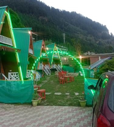 Treehouse for couple nr mall road