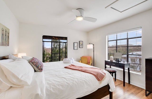 Treetop views in 2-bedroom historic duplex