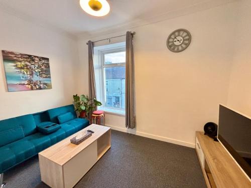 Treforest Apartment - Iris - Next to Train Station