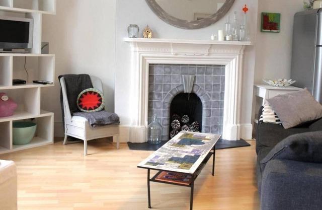 Trendy 2BD flat in West Hampstead