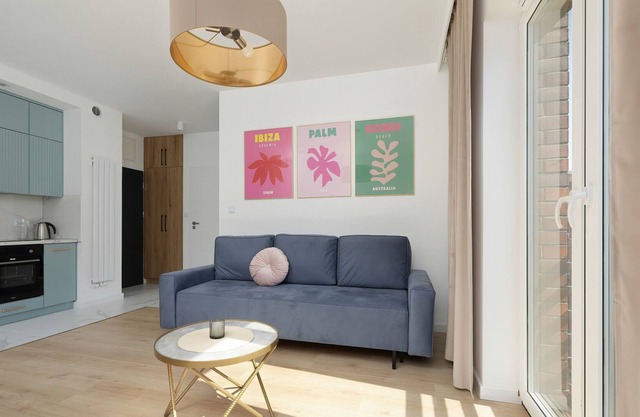 Trendy & Modern Apartment with Parking | near the historic Mining Settlement Niszkowiec