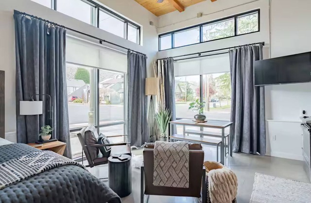 Trendy Studio in Uptown Village Vancouver WA