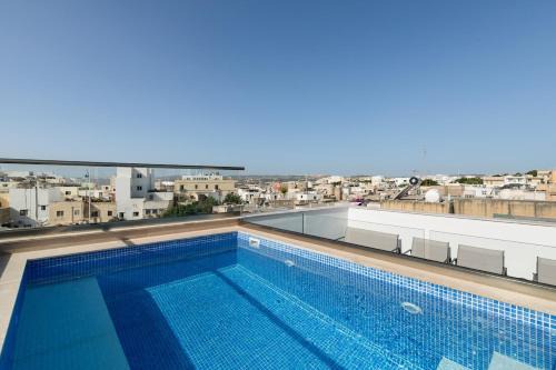 Trinity house with a private rooftop pool