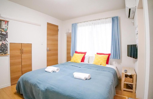 Triphome Tateishi New open/2 single beds/big table/300M WiFi