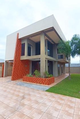 Triplex Confortável em Guaratuba-15 people