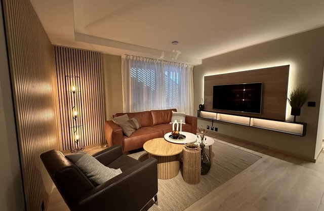 Trollbakken Apartment Sleeps 4, Parking