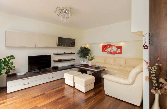 Trzy Żagle 3B Gdańsk | Elegant Apartment with Parking