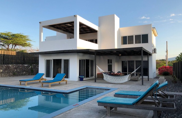 Turtles Nest, luxury beachfront villa with private pool and personal chef.