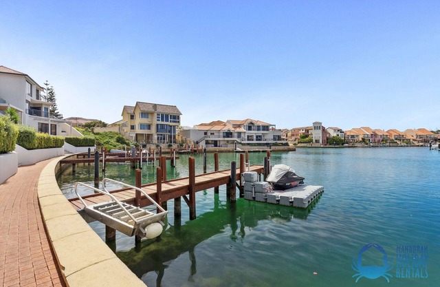 Tuscan Escape in Wannanup