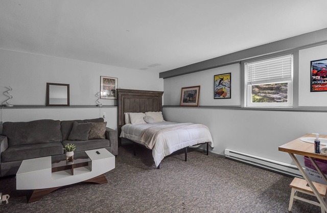 Two Bedroom Suite - 5 minute walk from downtown Ellicottville - Timberline Lodge