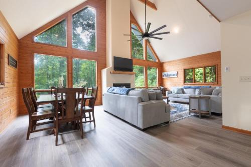 Two Cabins, Walk to Helen, Air Hockey, Theater