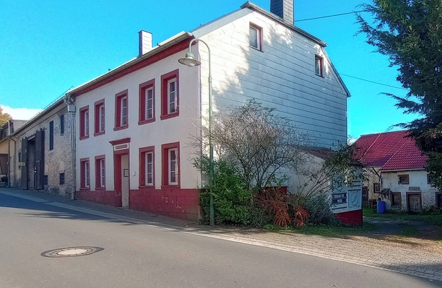 Typical Eifel house with beautiful garden