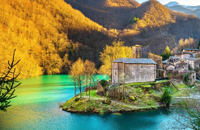 Typical Stone farmhouse surrounded by the green hills, only 7 km from the sea