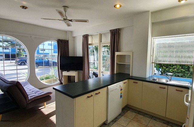 U Studios Paraparaumu Beach