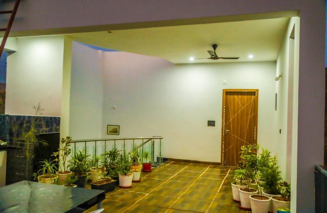Udaipur Stay - 3bhk with pool
