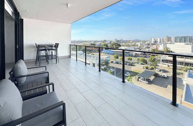 Ultimate Maroochydore Retreat