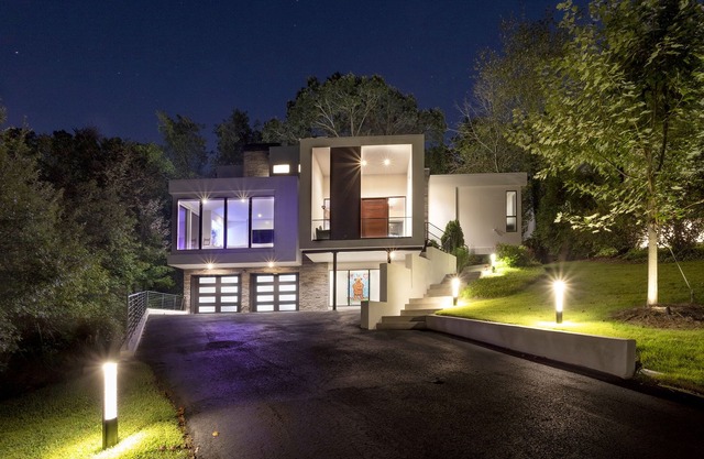 Ultra Modern Home With A Pool